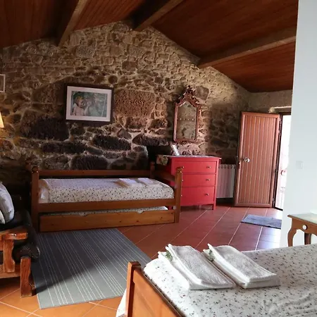 Casa Do Arco - Kır Evi Mezio